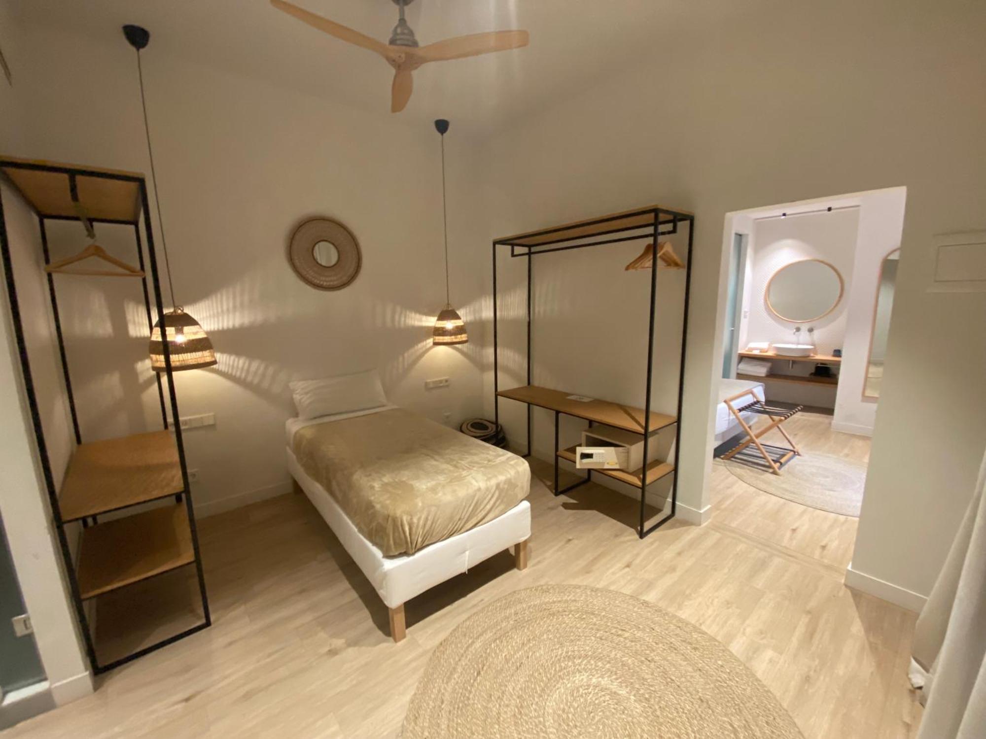 Casa Du Soleil Hostal Boutique มาดริด ภายนอก รูปภาพ