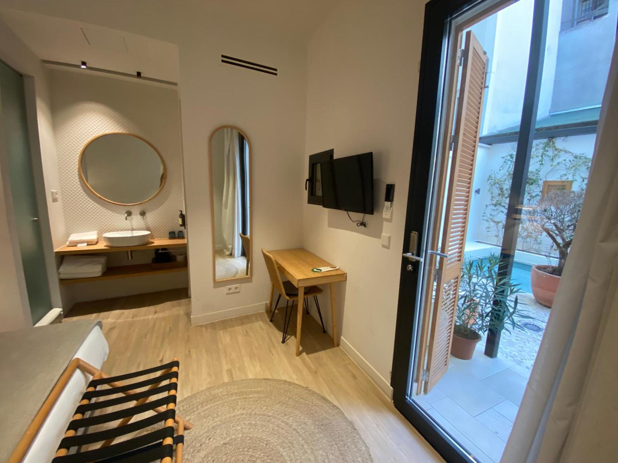 Casa Du Soleil Hostal Boutique มาดริด ภายนอก รูปภาพ